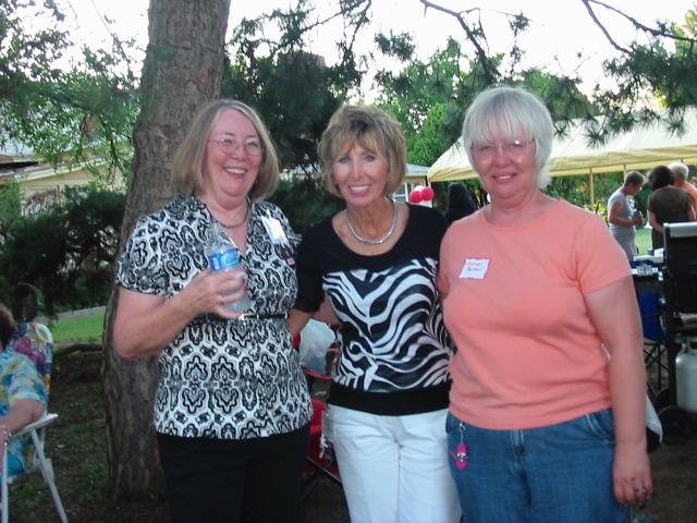 Sandy, Marbara, Christy.JPG